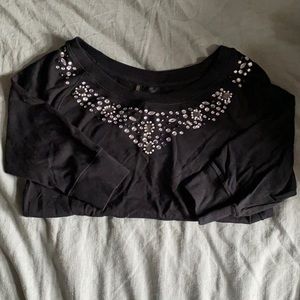 Scoop neck 3/4 sleeve pullover